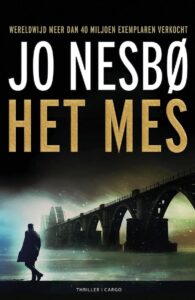 de cover van het noorse thriller boek het mes harry hole 12 van jo nesbo