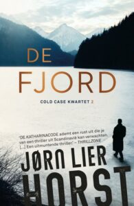 de cover van het boek cold case kwartet 2 de fjord van jorn lier horst